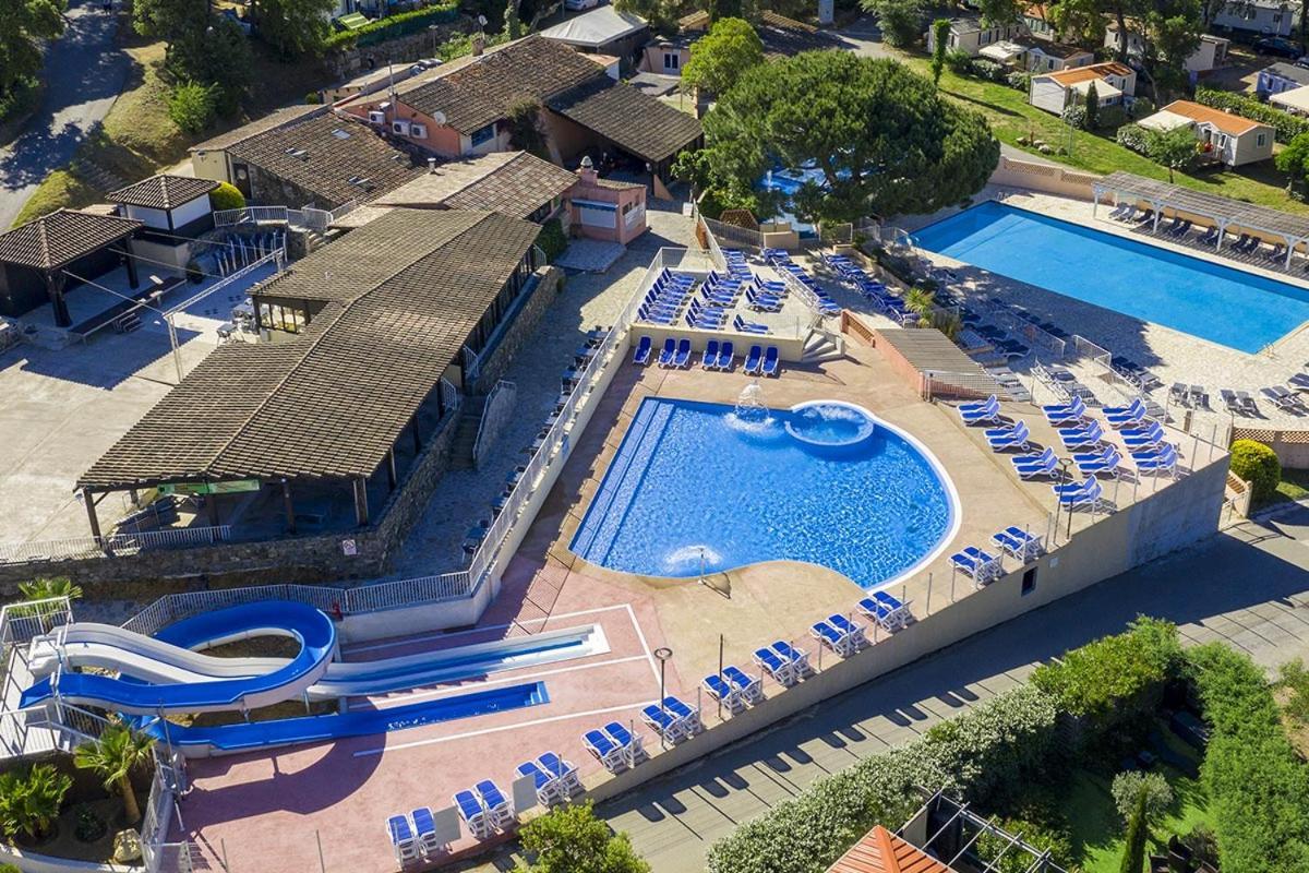 Bungalow Luxe 3 Chambres Surplombant Le Golf De St Tropez Gassin Kültér fotó